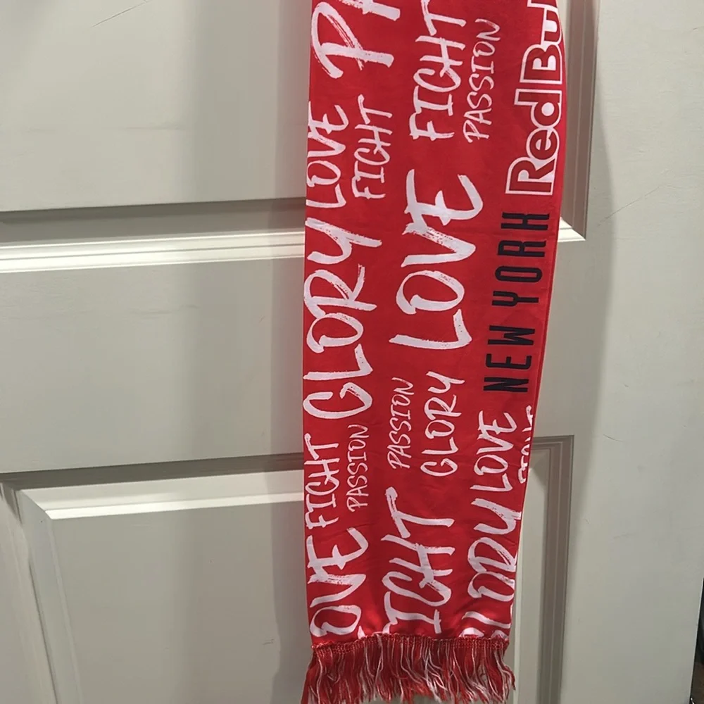 NWOT New York Red Bulls MLS double sided graphic soccer team scarf fringe hem